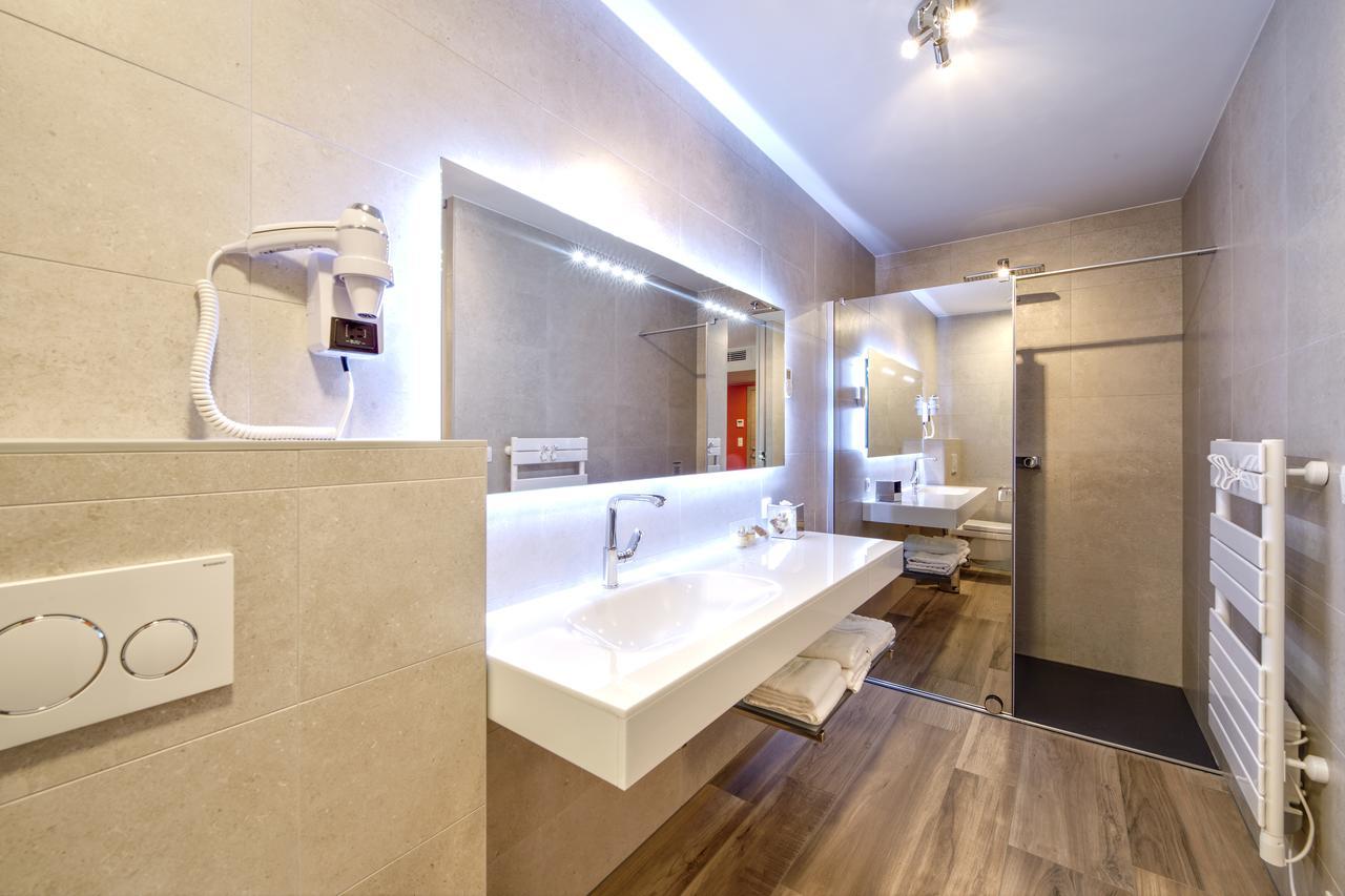 Au Fil De L'Eau Otel Seneffe Dış mekan fotoğraf
